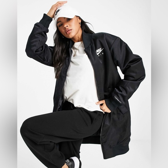 Nike Jackets & Blazers - 𝐍𝐈𝐊𝐄 Therma-Fit Long Bomber Jacket in Black Size Large